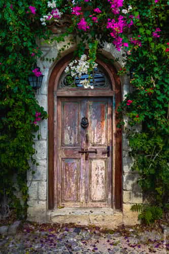 On the streets of Alaçatı town