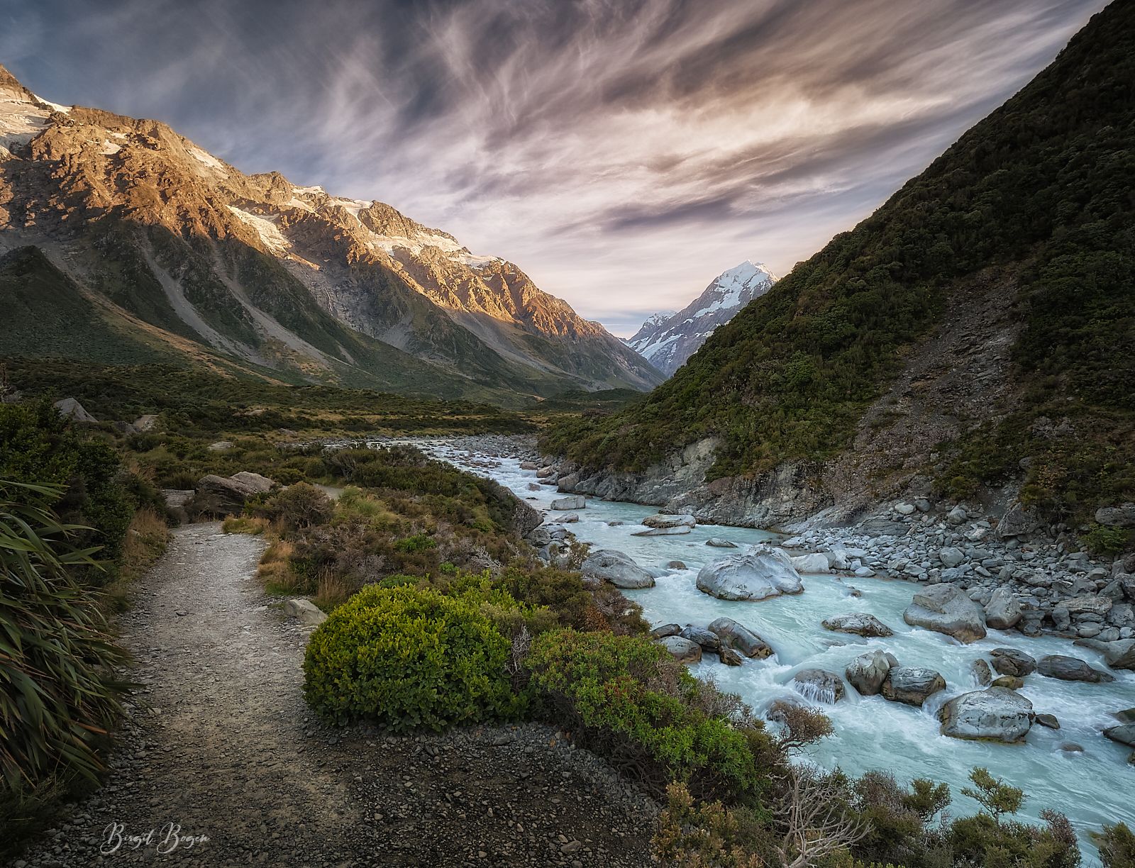Outlook on Hooker Valley Track, New Zealand