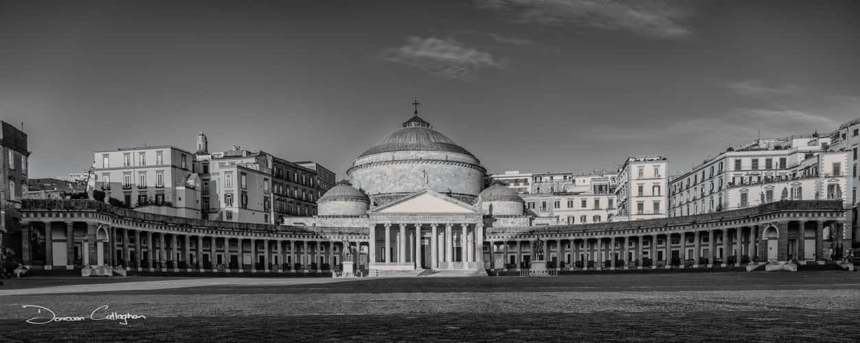 Piazza del Plebiscito, Naples