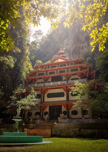Sam Poh Tong Temple, Ipoh
