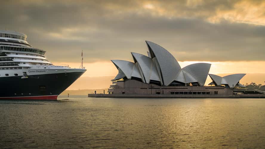 Sydney opera House and Harbour Bridge