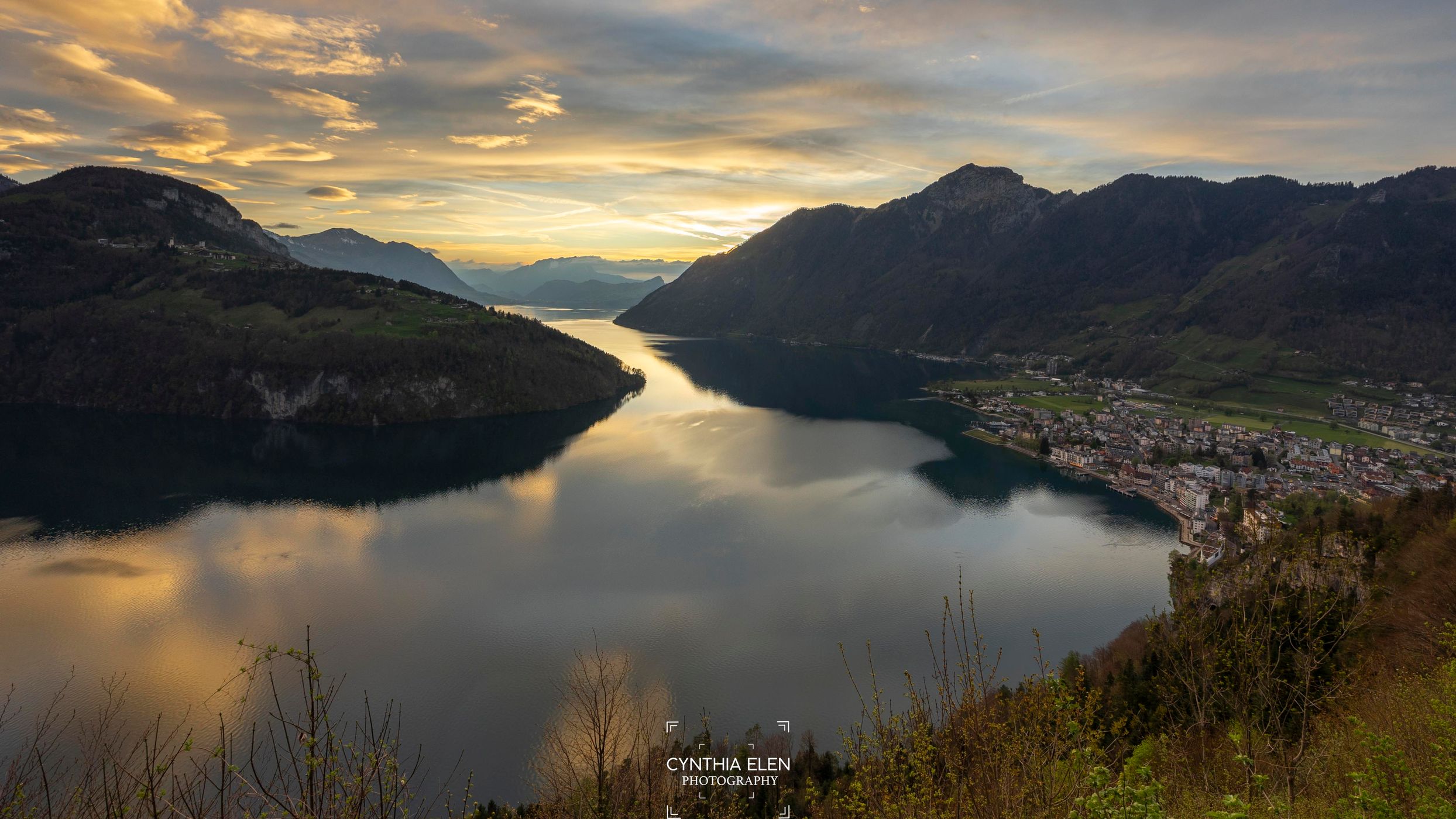 View from Axenstein over Vierwaldstättersee, Ingenbrohl, Switzerland