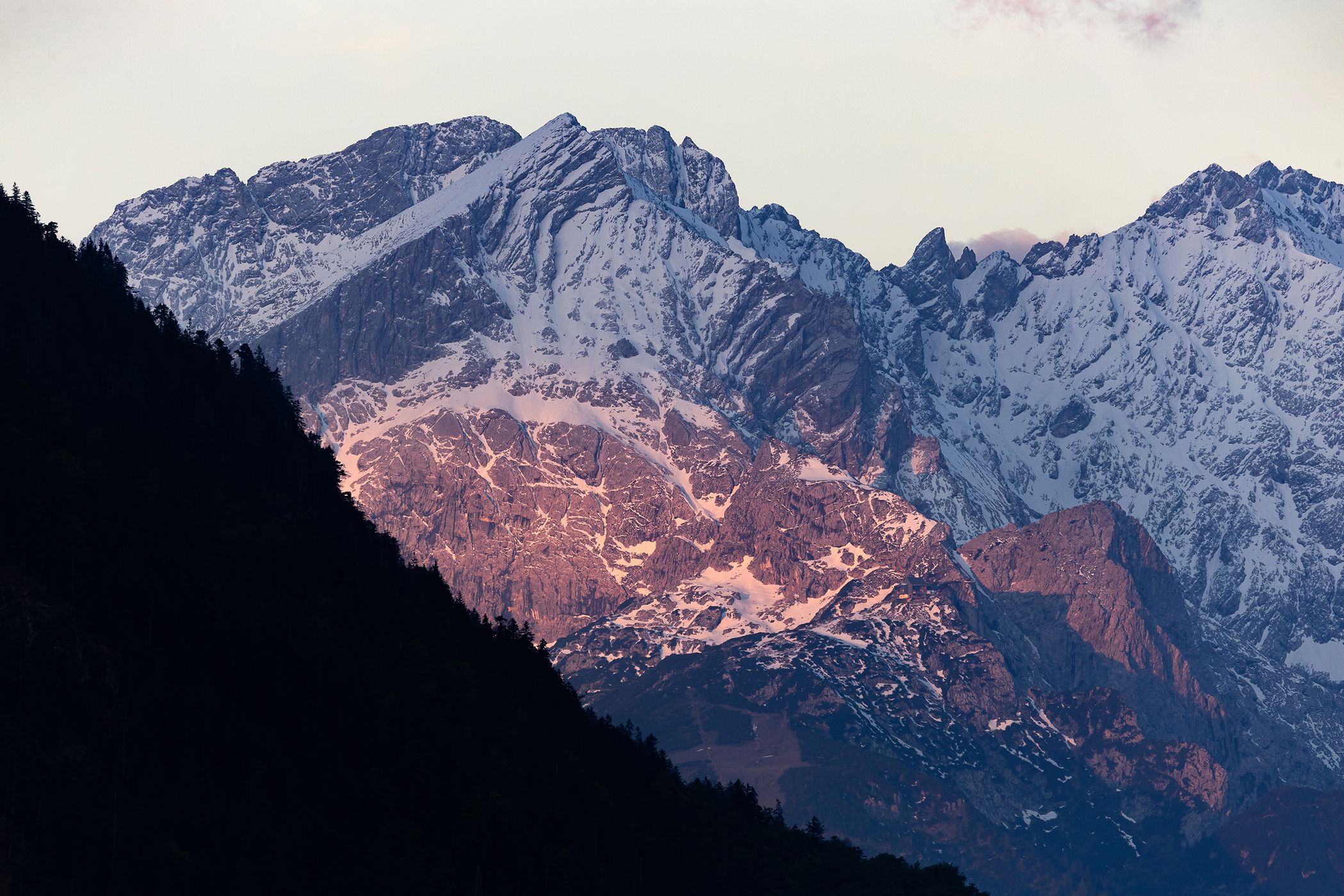 View of the Wetterstein mountains, Eschenlohe, Germany