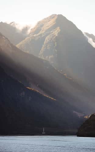 Deep Cove, Doubtful Sound, Fiordland National Park