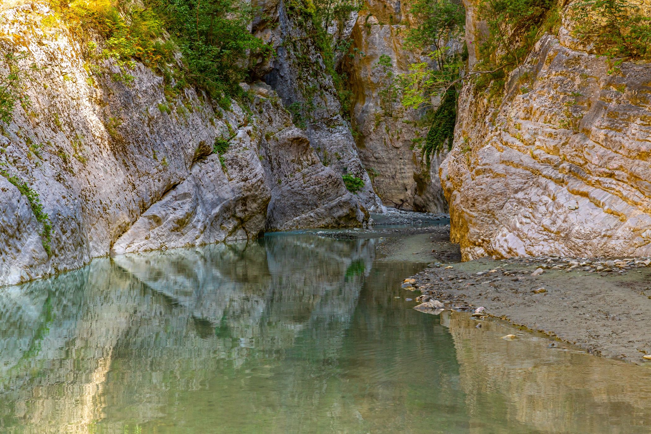 Lengarica Gorge, Albania