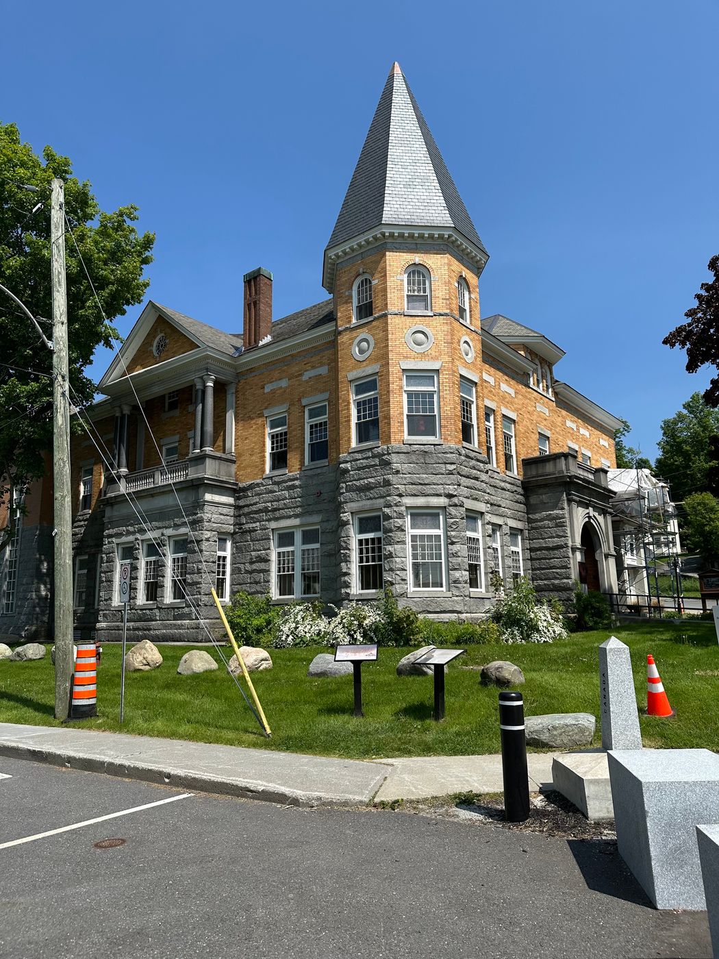 Library, Canada