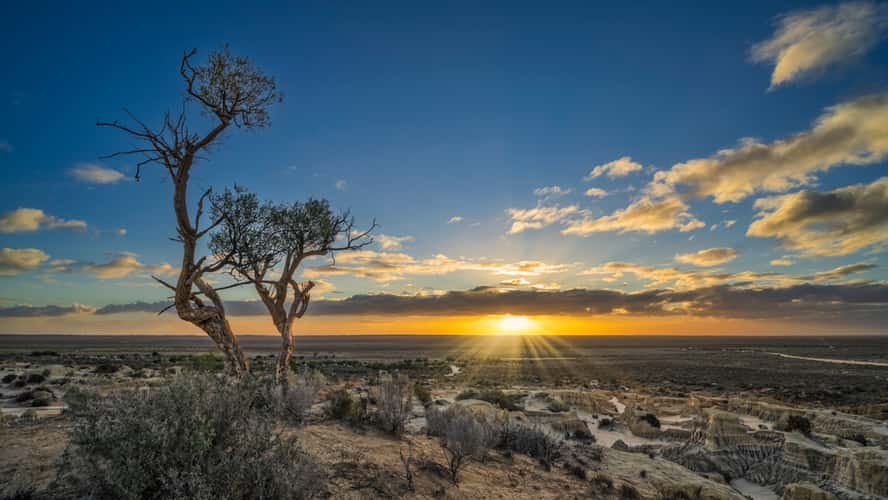 Mungo National Park - Red Top / Walls of China
