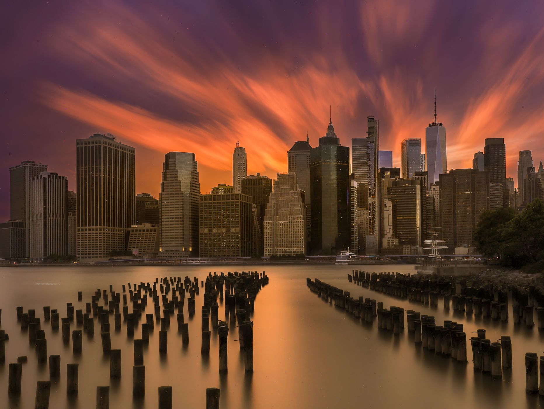 New York City Skyline from Pier 1, Brooklyn, USA