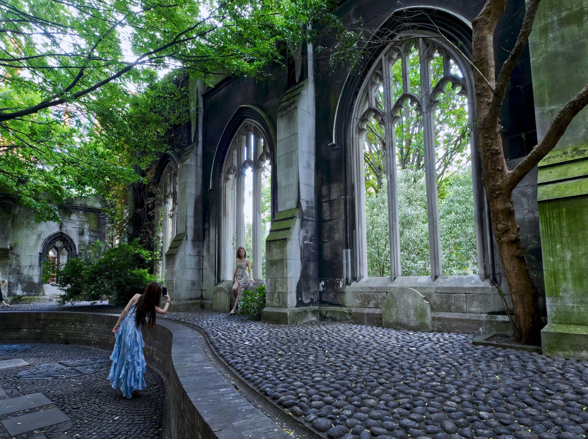 St Dunstan in the East church gardens, United Kingdom