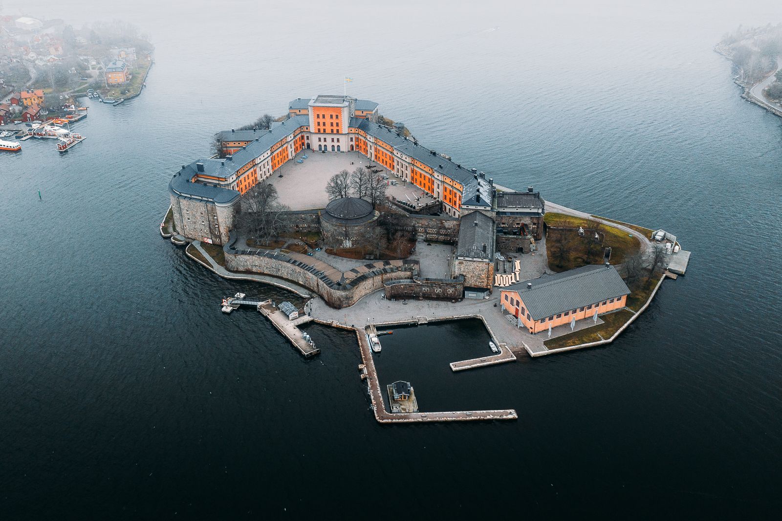 Vaxholms Kastell (Drone), Sweden