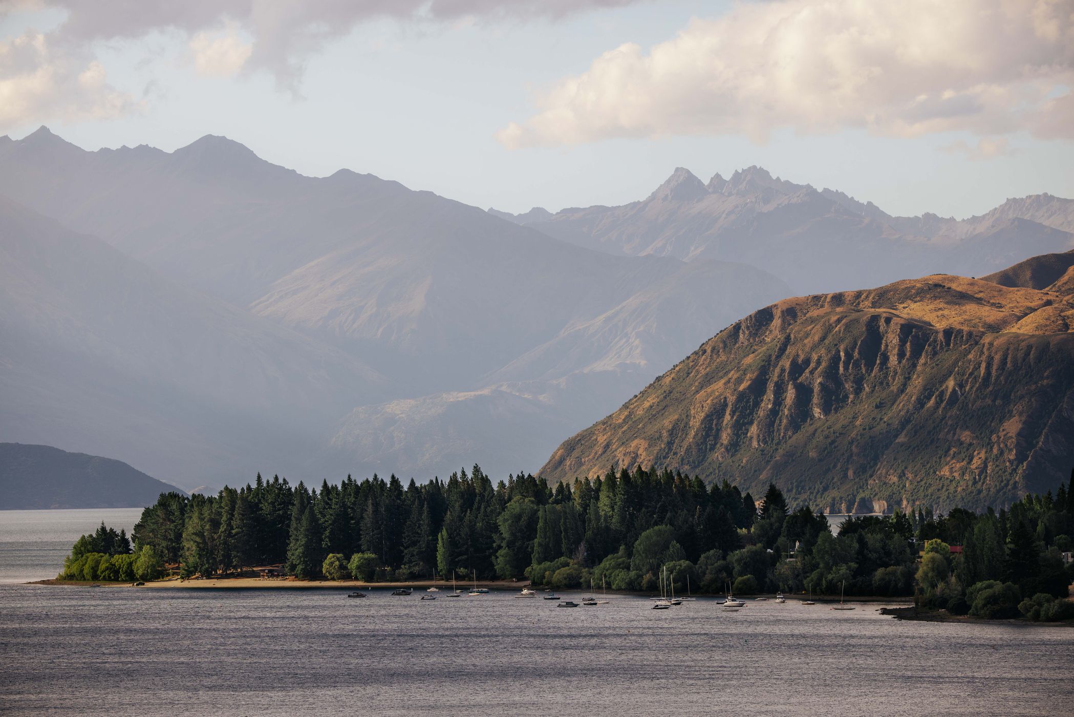 Viewpoint Wanaka Lake, Otago Region, New Zealand