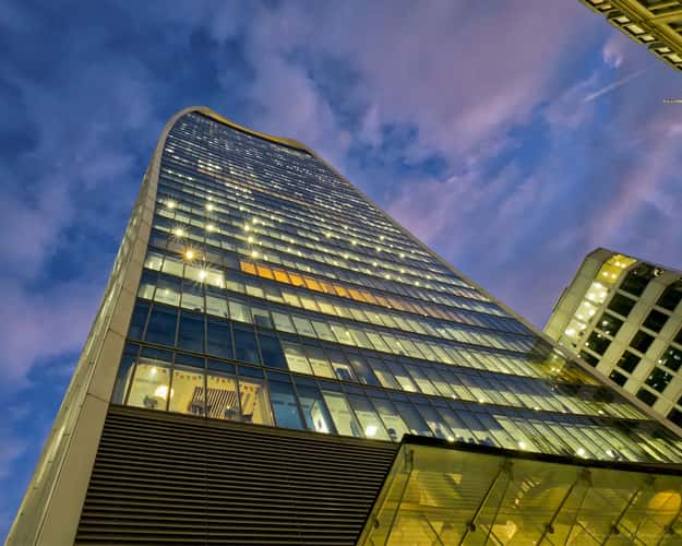 Walkie-talkie building