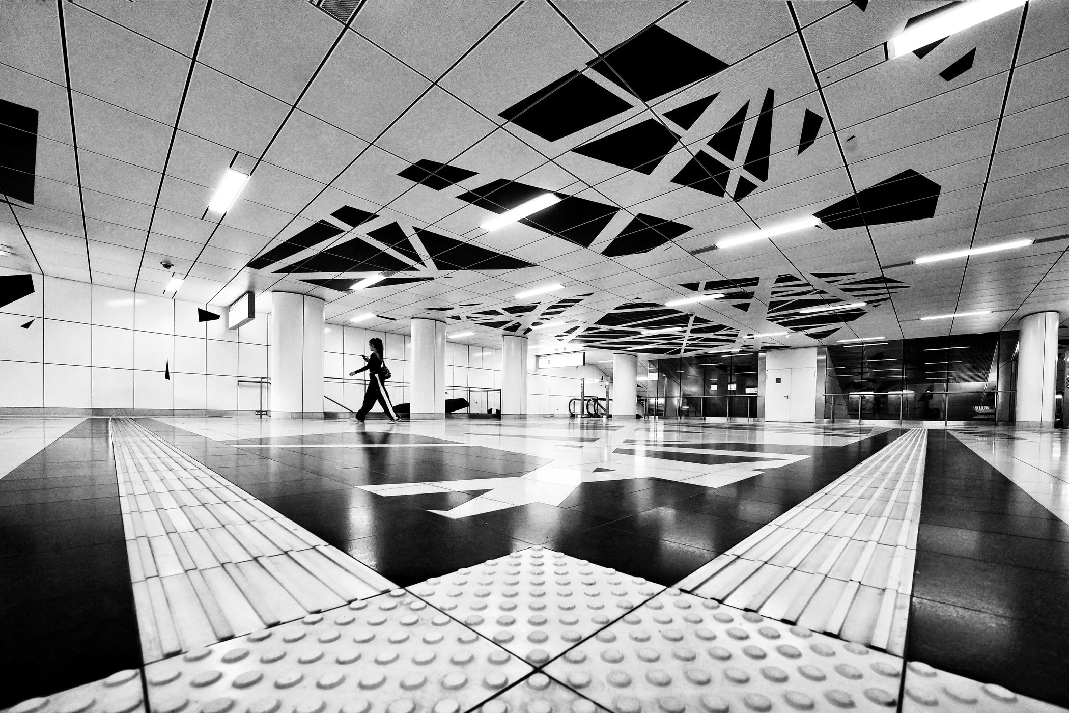Wehrhahnlinie - U-Bahn-Station Pempelforter Straße, Düsseldorf, Germany