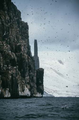 Alkefjellet, Hilopenstretet
