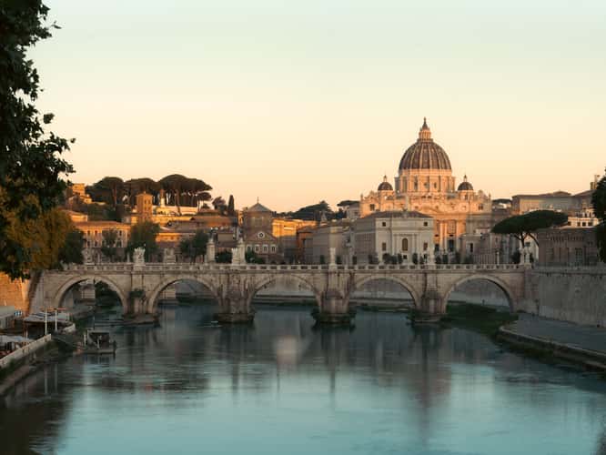 Basilica di San Pietro from Ponte Umberto I