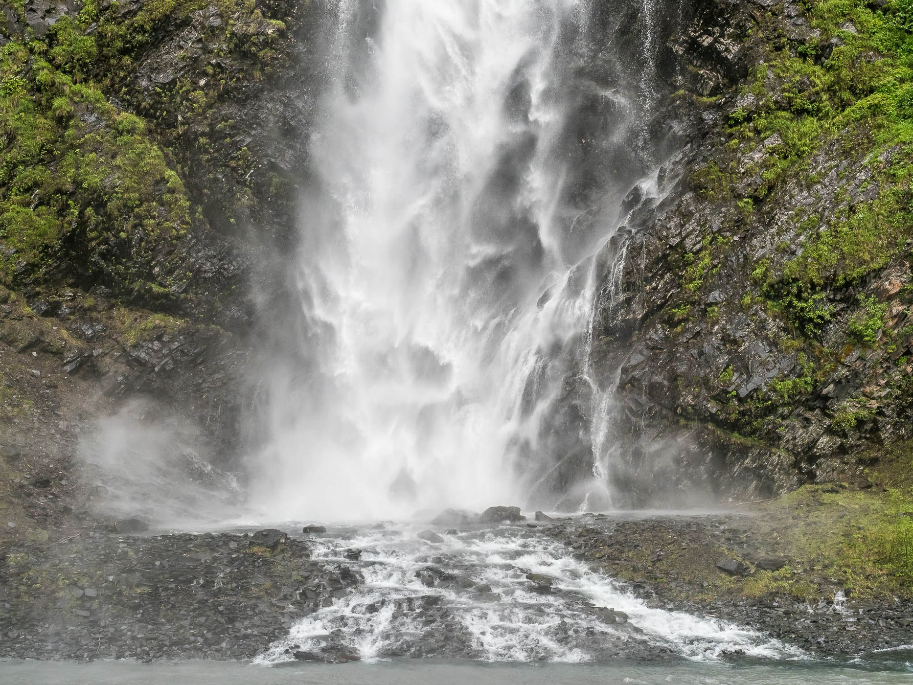 Bridal Veil Falls, Keystone Canyon, USA
