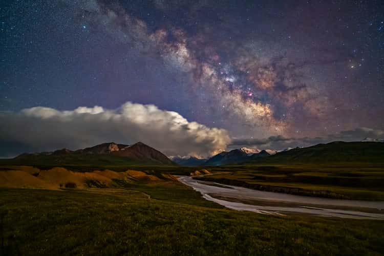 Camping in Sary-Jaz valley