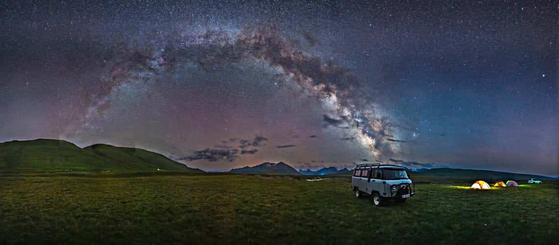 Camping in Sary-Jaz valley