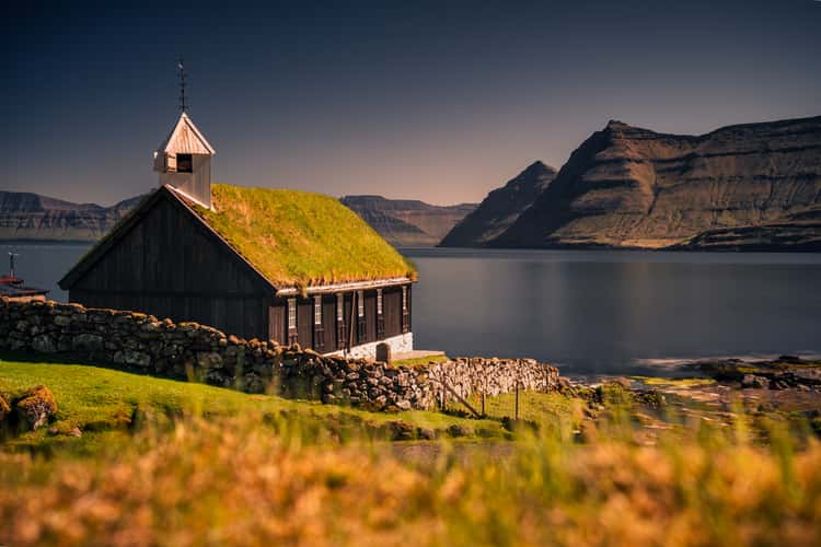 Funningur Church