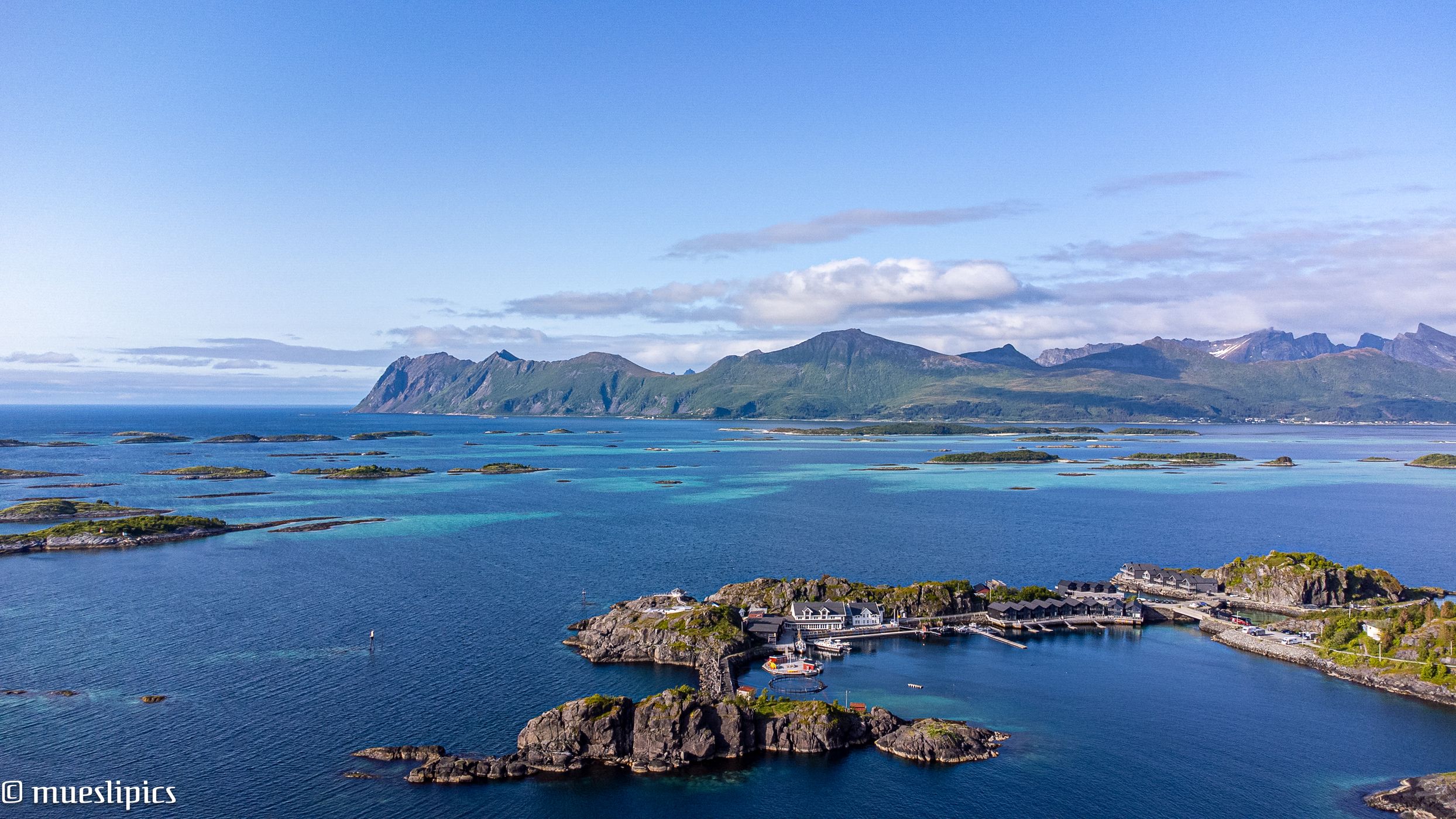 Hamn i Senja, Norway
