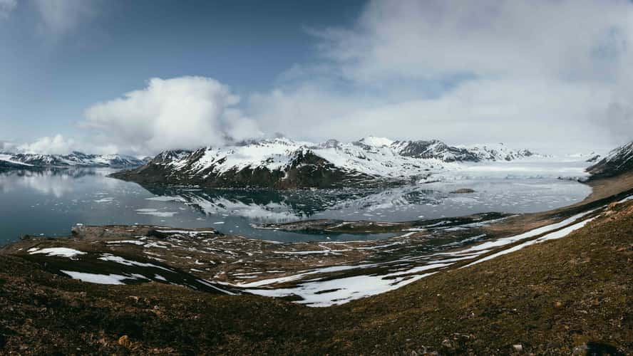 Hike to Valentinryggen, Osbornebreen