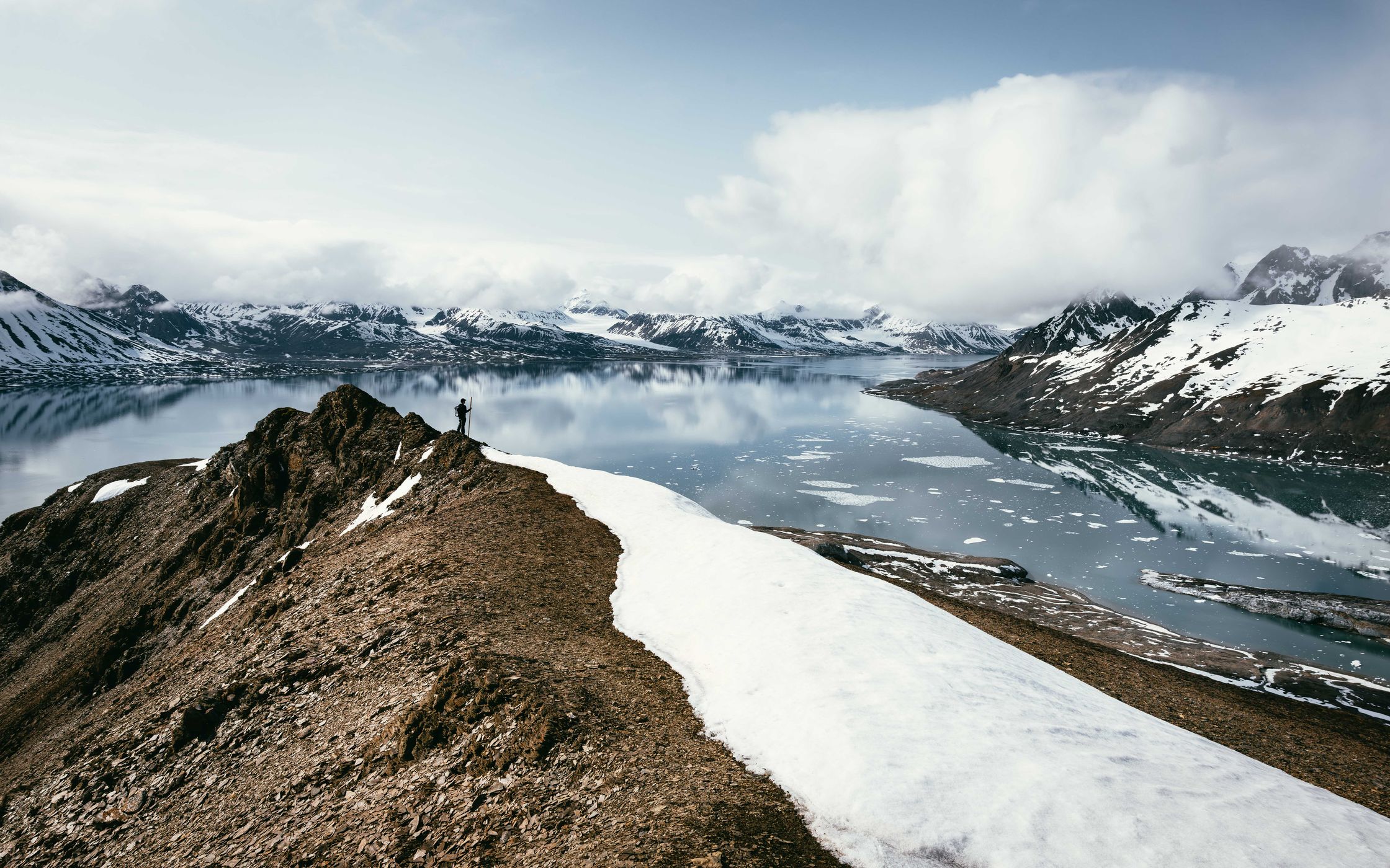 Valentinryggen ridgeline, Osbornebreen, Svalbard & Jan Mayen Islands