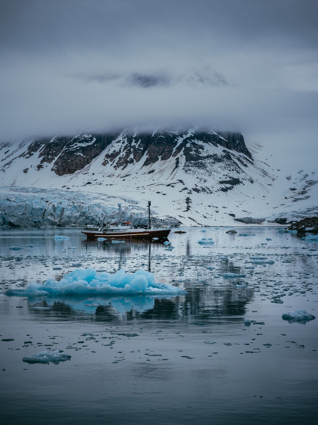 Magdalenefjord, Albert I Land, Svalbard & Jan Mayen Islands