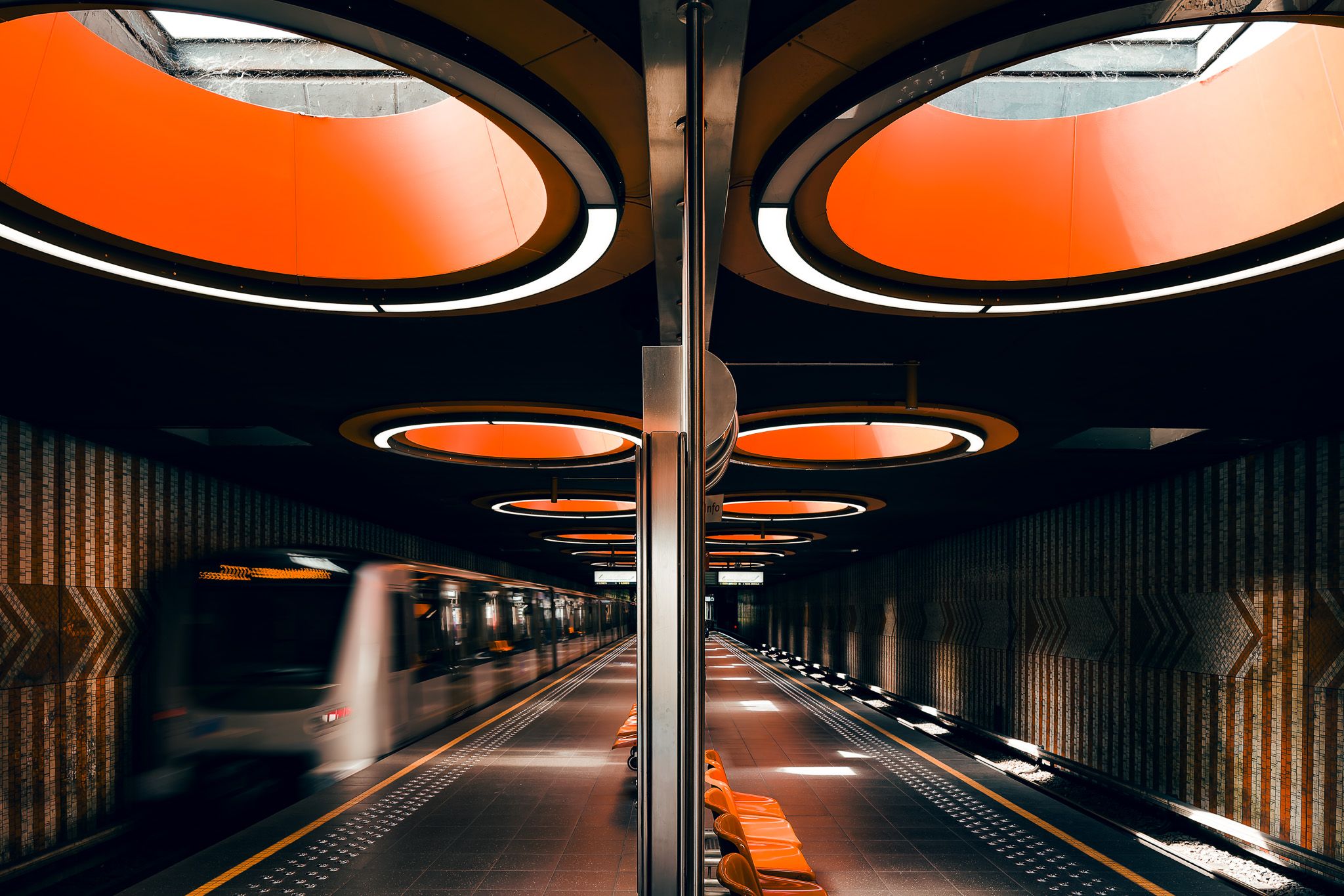 Pannenhuis subway, Brussels, Belgium