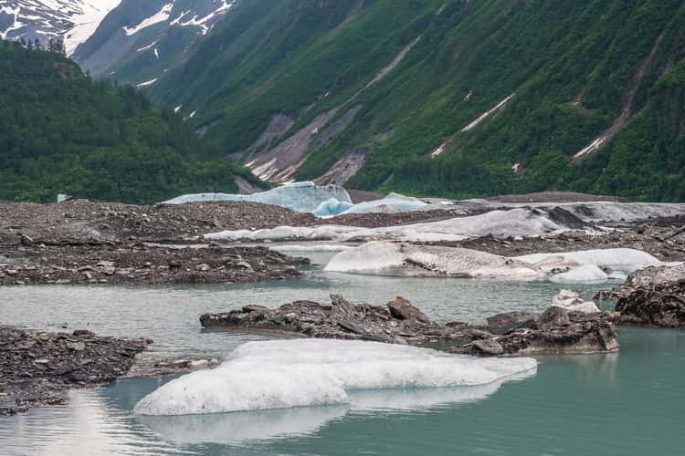 Valdez Glacier Lake