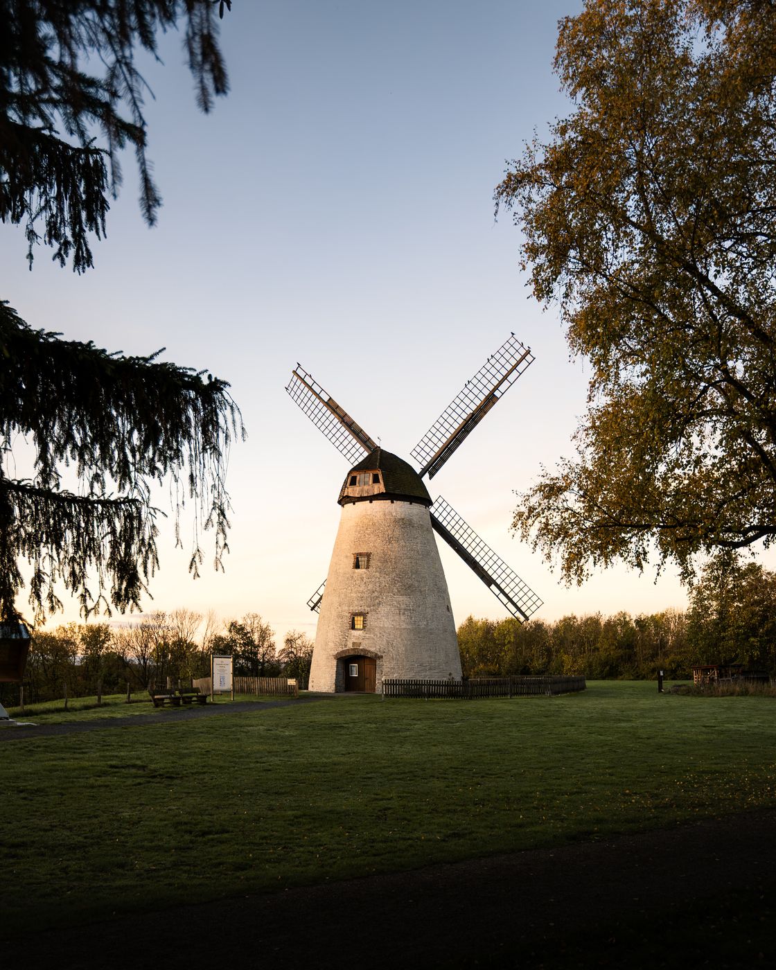 Windmühle auf dem Höxberg (View from Path), Germany