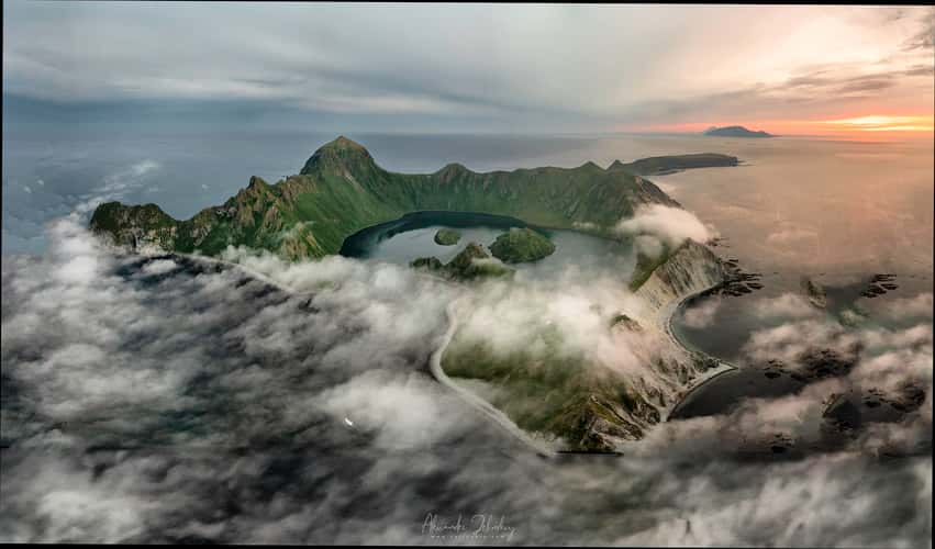 Yankich Island (Ushishir)
