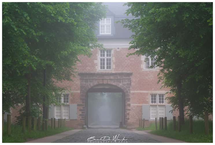 Abdij van 't Park (Park Abbey) - Saint Mary's Gate