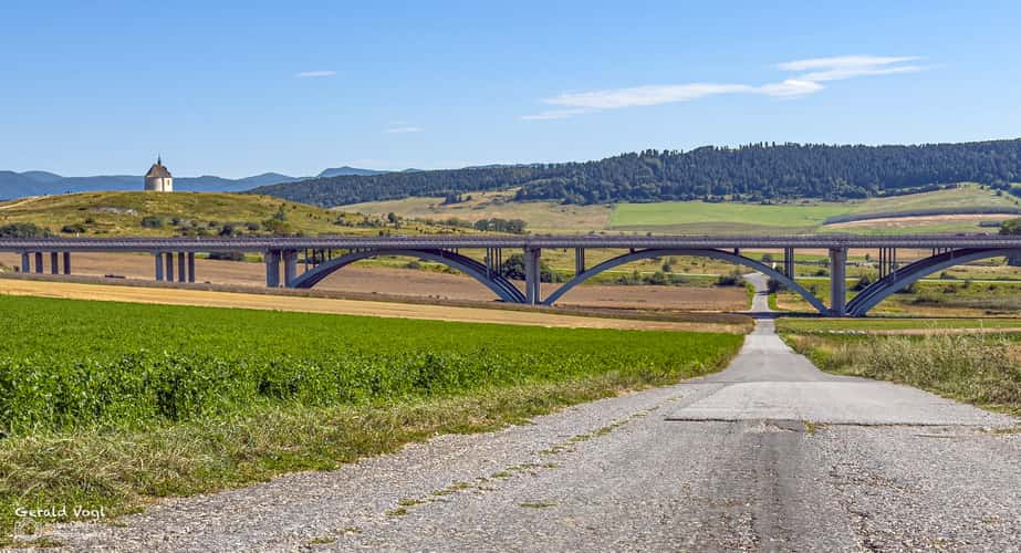 Autobahnbrücke