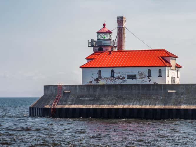 Duluth South Breakwater Outer Lighthouse
