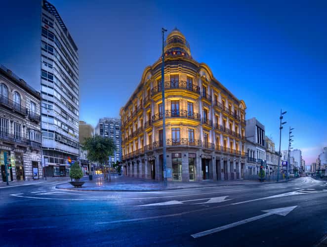 Edificio de las Mariposas, Puerta de Purchena, Almería, Spain