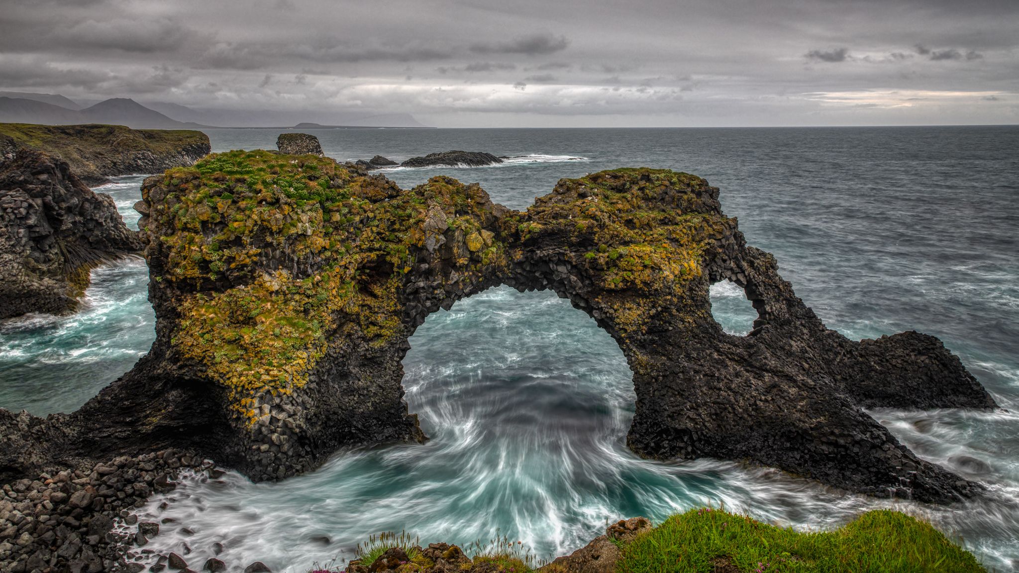 Gatklettur Stone Arch, Arnarstapi, Iceland
