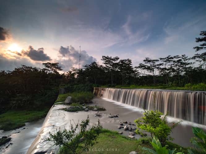 Grojogan Watu Purbu Waterfall