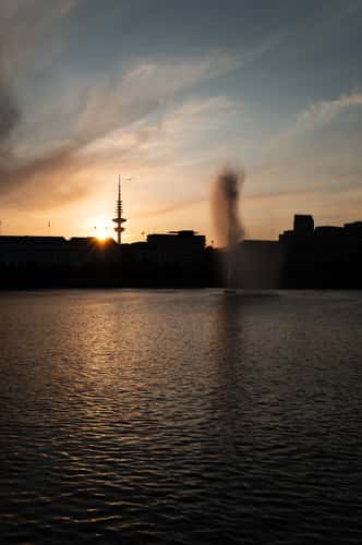 Hotel Vier Jahreszeiten & Heinrich-Hertz-Turm