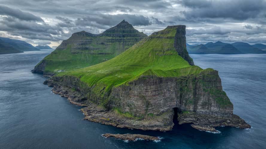 Kallur lighthouse, Faroe Islands