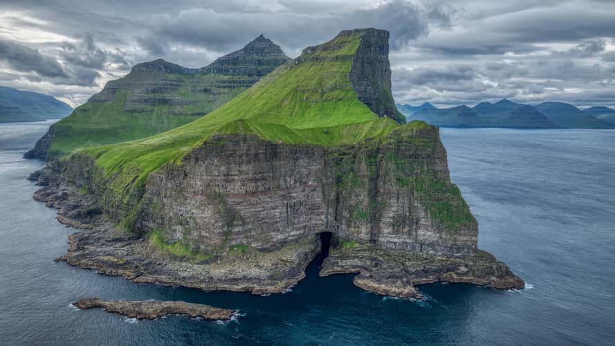 Kallur lighthouse, Faroe Islands