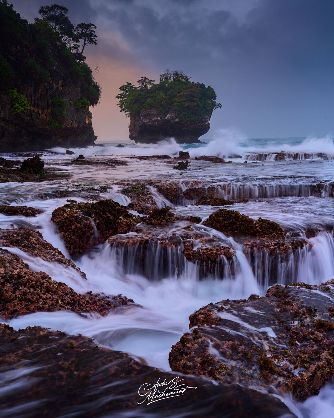 Karang Bokor, Indonesia