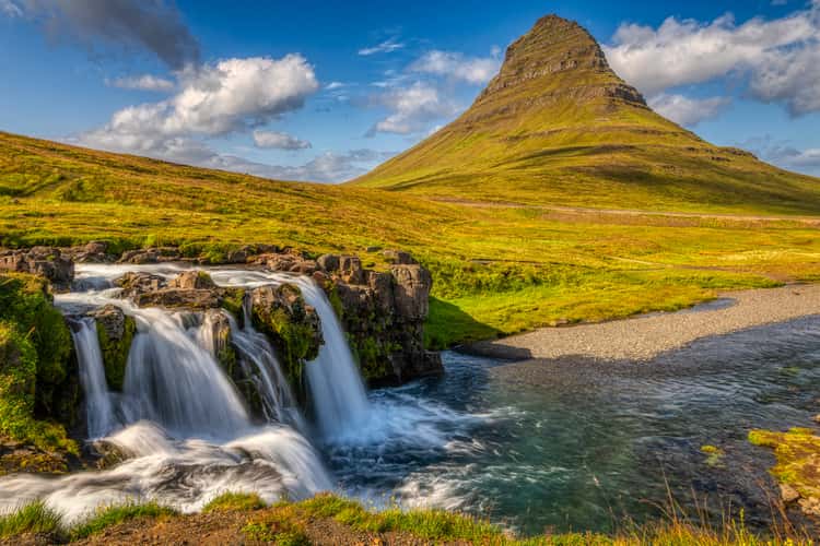 Kirkjufell Waterfall with Kirkjufell