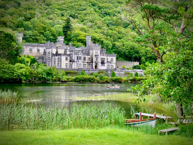 Kylemore Abbey, Connemara