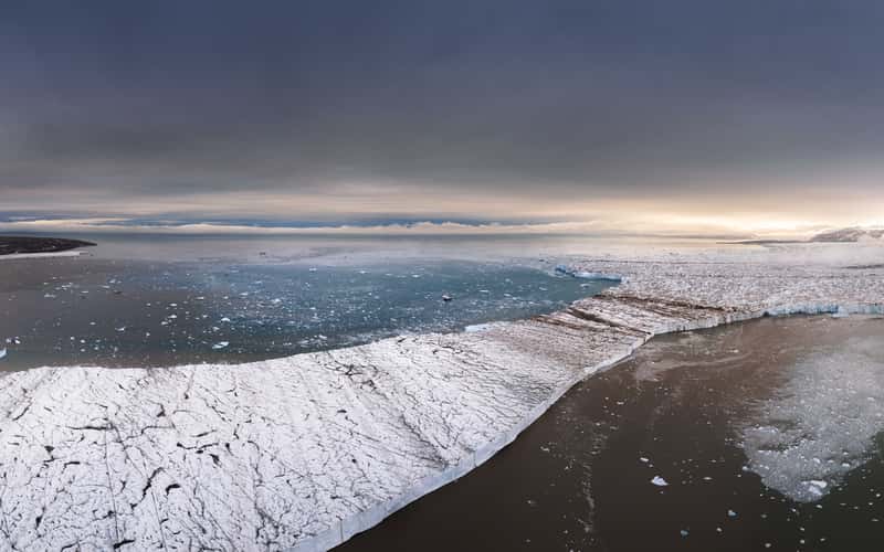 Negribreen Bay
