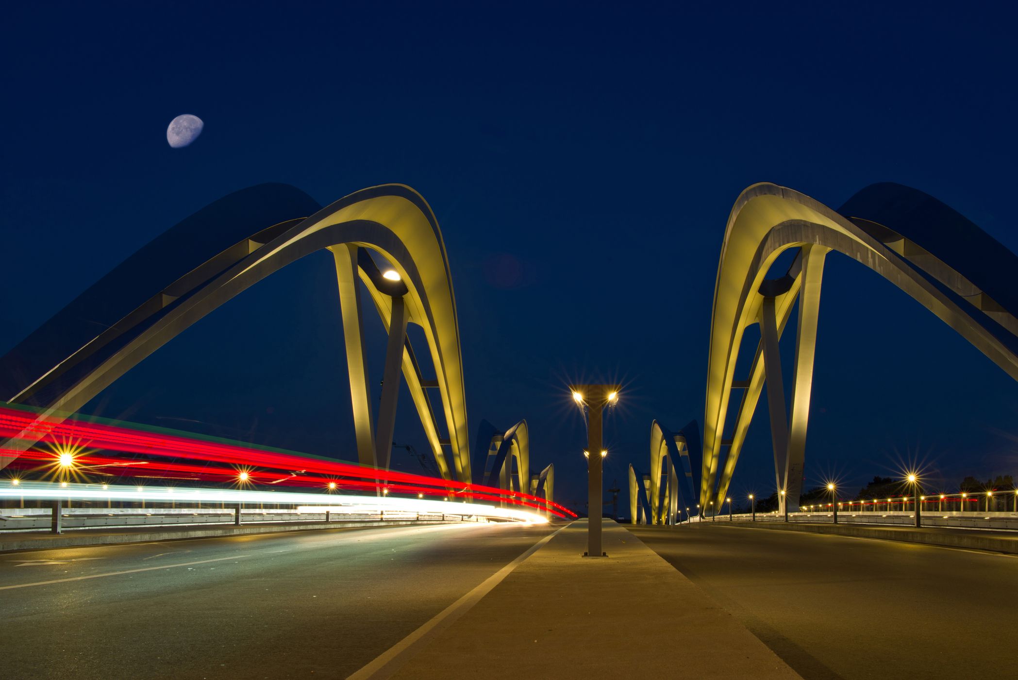 Neue Eisenbahnbrücke - Linz, Austria