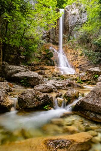 Orlias Stream (Red Rock Waterfall)