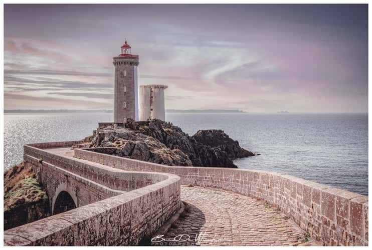 Petit Minou Lighthouse Bridge
