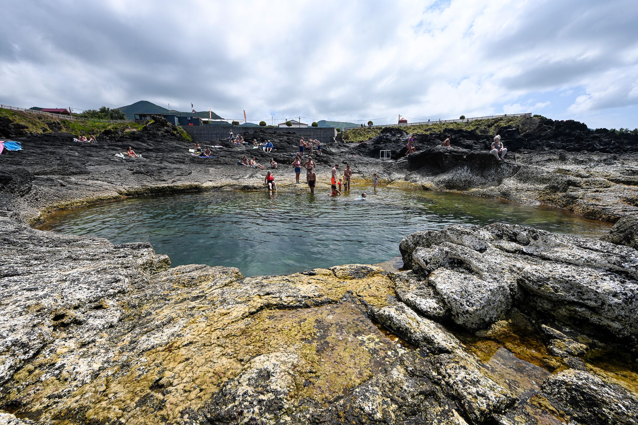 Piscinas naturais dos Mosteiros, Portugal