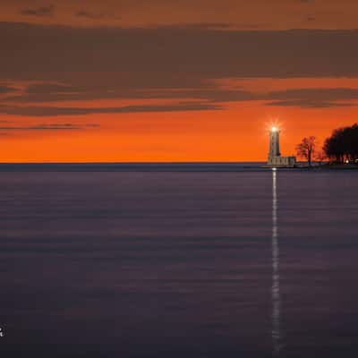 Point Abino Lighthouse in solar eclipse 2024, Canada