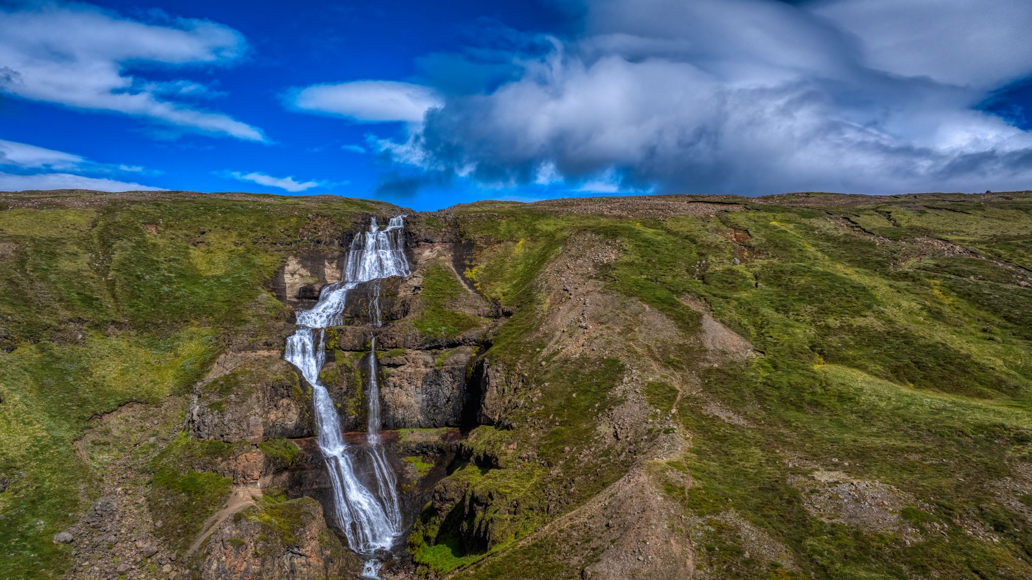 Rjukandi Waterfall, Iceland, Iceland